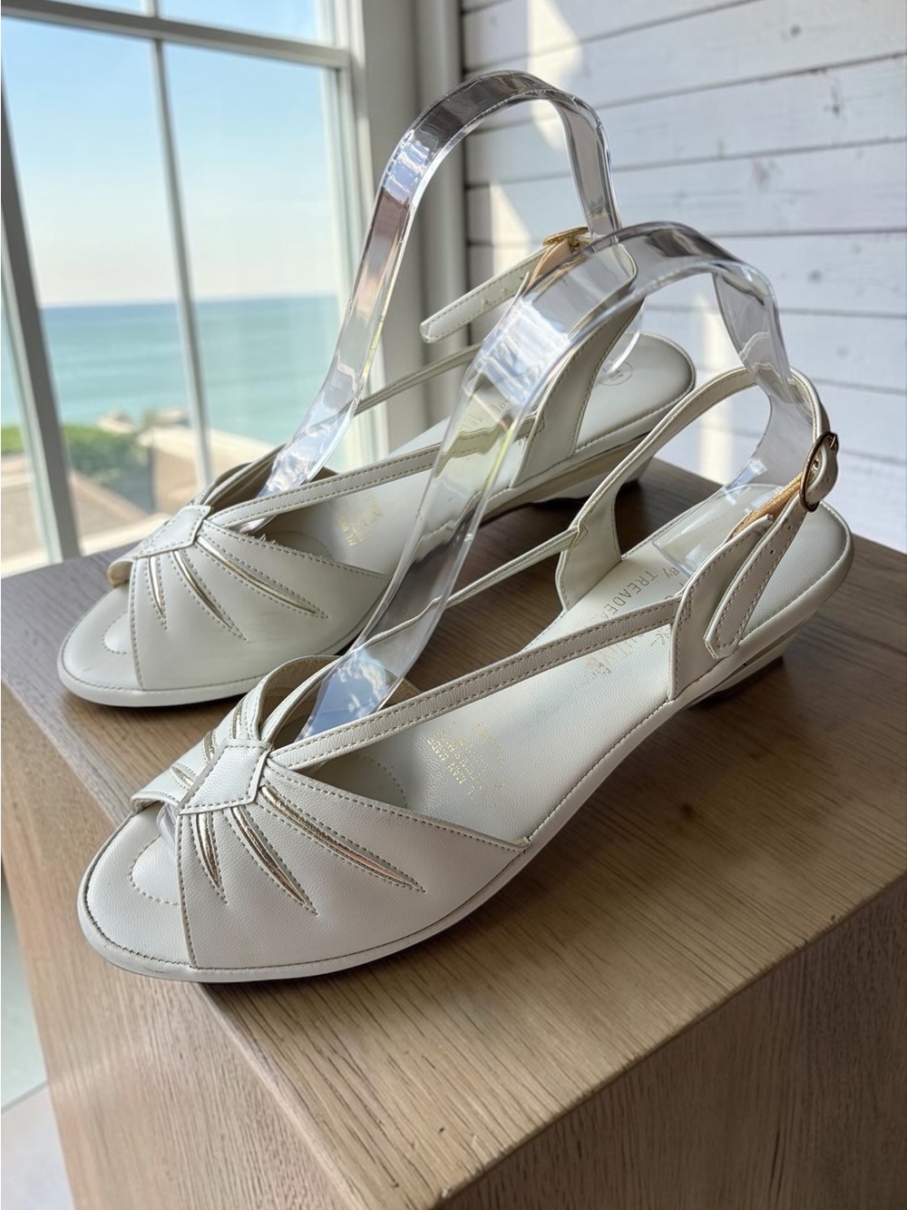Women's Vintage Cream Slingback Sandals with Gold Accent - Elegant Peep Toe